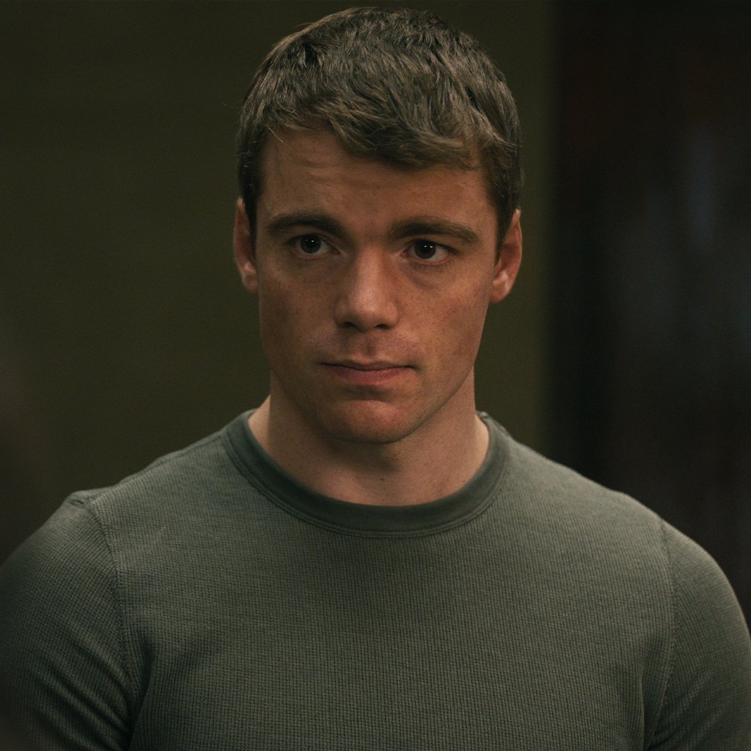 NetflixFR's tweet photo. Peter, tu es l'homme que tu penses être.

THE NIGHT AGENT, saison 2, c'est dispo ! https://t.co/oGoSvftQ15