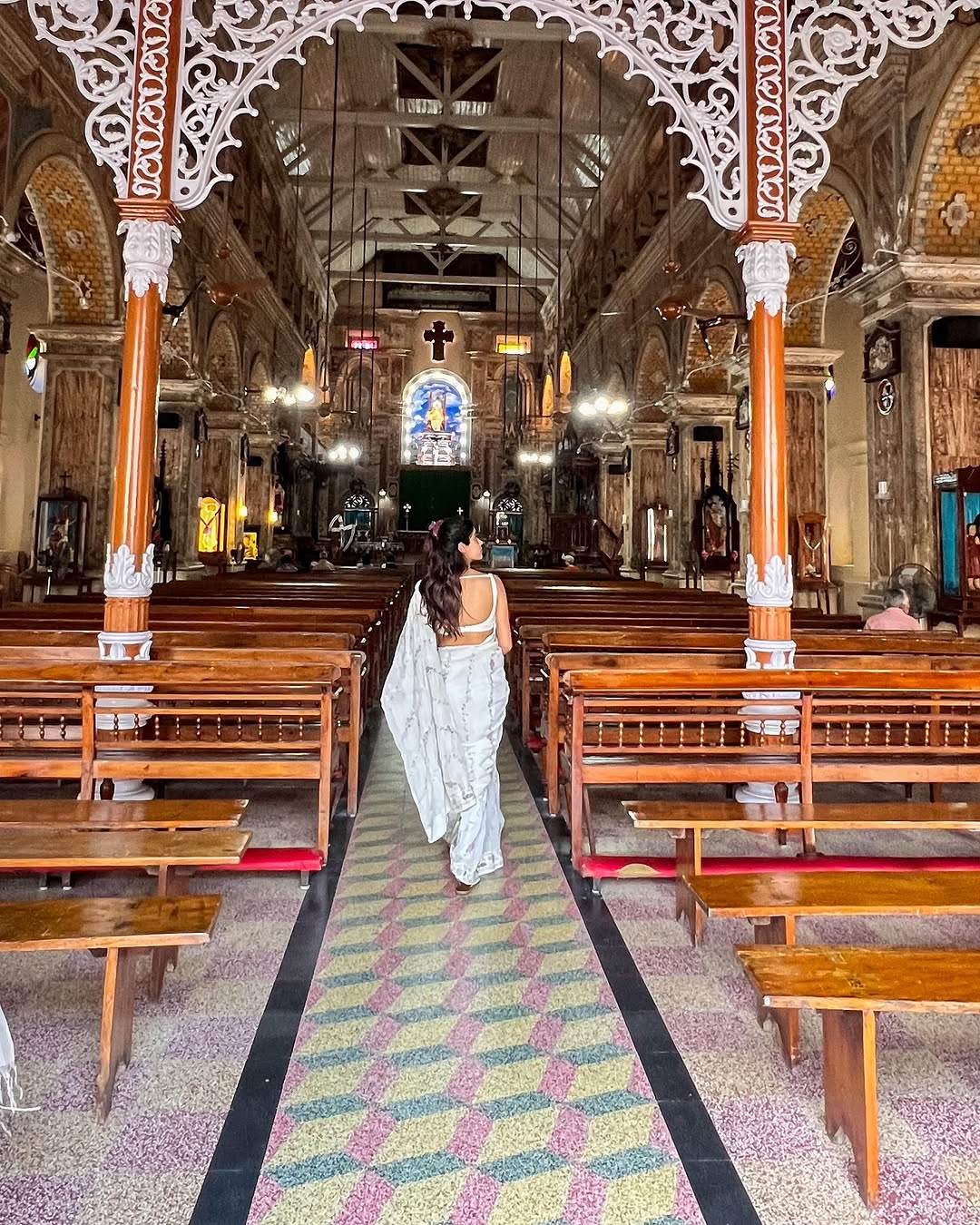 GiJ4--AXAAAFX-e?format=jpg&name=large