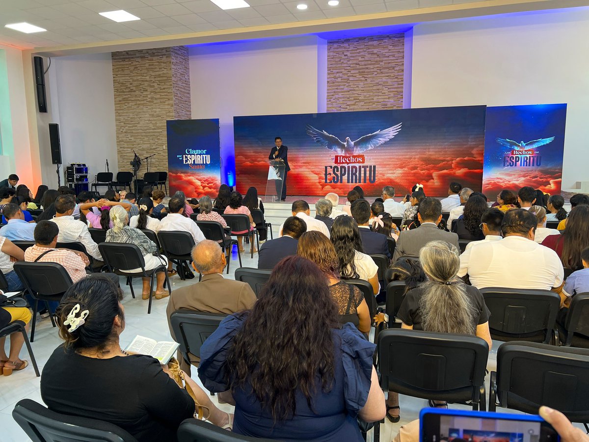 🕊️✨ “El Espíritu hace triunfar la misión de la iglesia”, comparte el Pr. Daniel Montalván. 🙏🔥 Dios sigue obrando a través de su pueblo, fortaleciendo corazones y abriendo caminos. 💒❤️ Con poder, llevemos su mensaje de amor al mundo. 🌟 
#ClamorPorElEspírituSanto