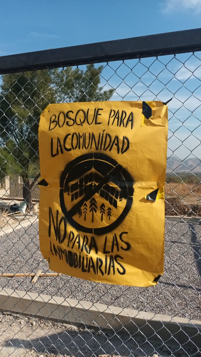 🧵Hoy realizamos una clausura comunitaria del supuesto "centro de educación ambienta" de <a href="/ZapopanGob/">Gobierno de Zapopan</a> y #TierrayArmonia en el área protegida del bosque El #Nixticuil. Exigimos la clausura total y reubicación de la obra fuera del bosque <a href="/JuanJoseFrangie/">Juan José Frangie</a> <a href="/PROFEPA_Mx/">PROFEPA</a> <a href="/SEMARNAT_mx/">SEMARNAT México</a>