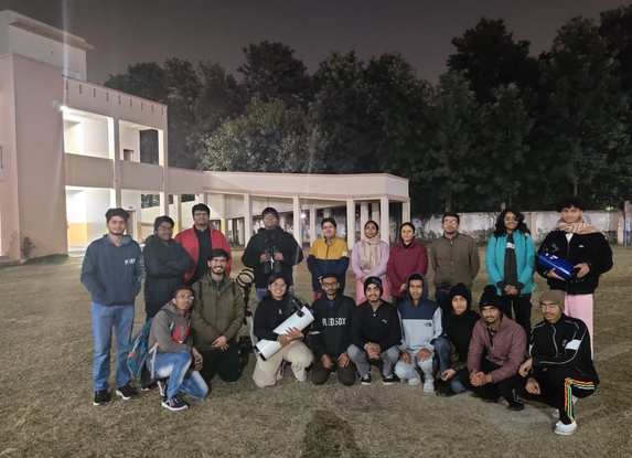 IiserMohali's tweet photo. Yesterday evening, students from our Astronomy Club organized a skywatch event at Sr. Sec. Residential Meritorious School, Mohali. It was filled with shared excitement and curiosity. 🌌✨ https://t.co/ljze1oaK5h