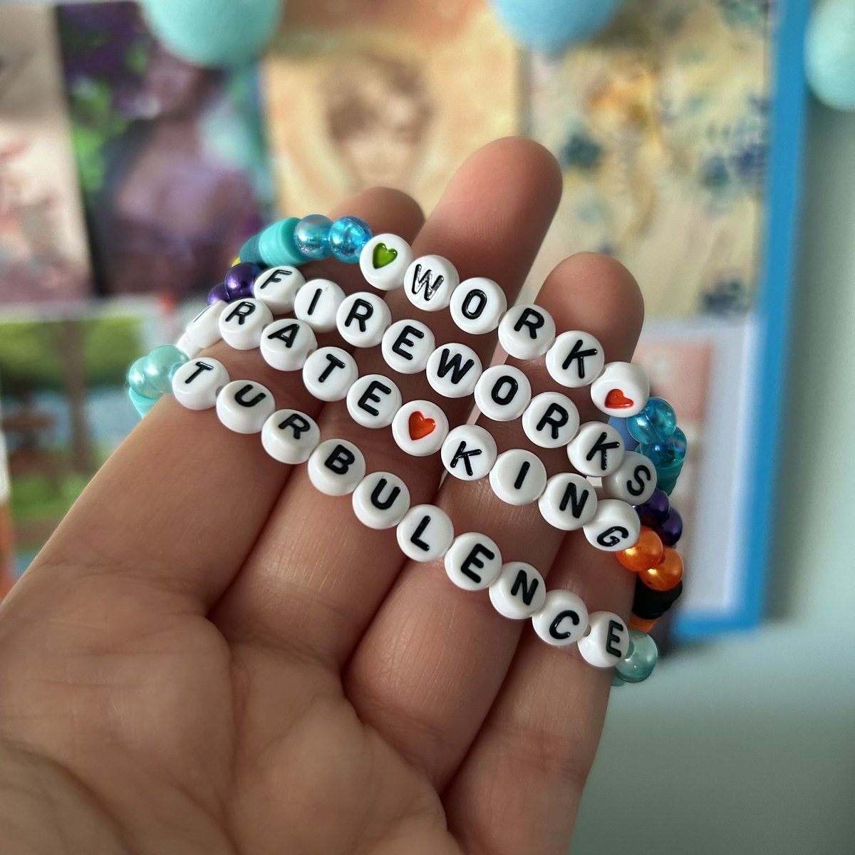 fayetiiny's tweet photo. #ATEEZinManchester Freebies Part 2! Bracelets thanks to the hard work of @bakurakat 💗 A big mix of Member Names, Song Titles and Generic #ATEEZ ones~! #ATEEZinEurope https://t.co/5GwXb2I4dq