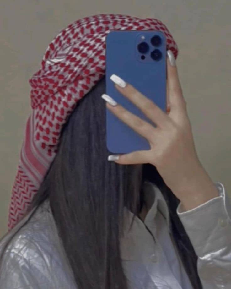 ♩

ِ

'
 بالمناسبة أنا شديدة الملاحظة ..
وكل الأشياء التي تظن أنني لم الاحظها ., 
في الواقع أنا تجاهلتها عمدًا 』

ِ
♠️