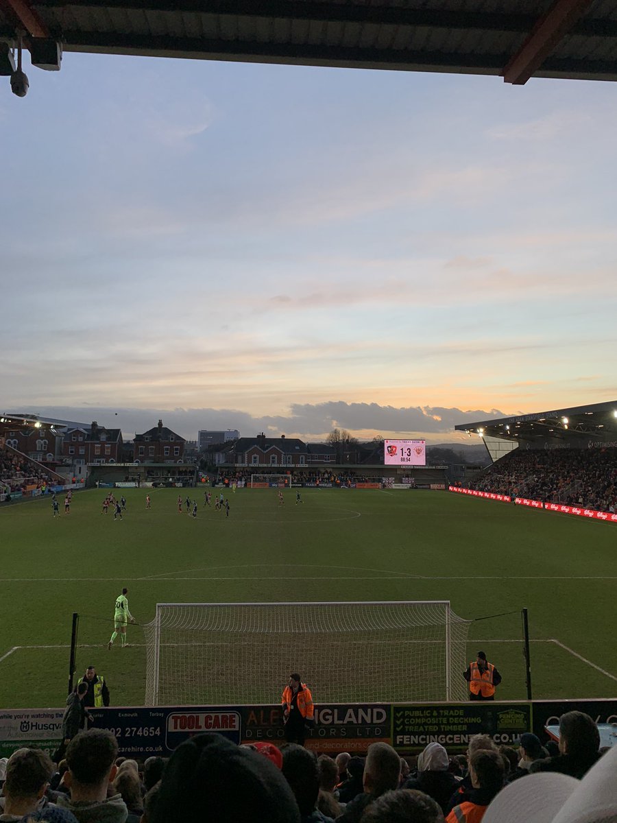 We played much better in the 2nd half but 1st half was a fucking disgrace and was men against boys

That’s no win in 6 league games now

Leyton Orient, Stevenage and Cambridge the next 3 league games

I’m sorry but that referee was a fucking joke

See you all Tuesday

#ecfc