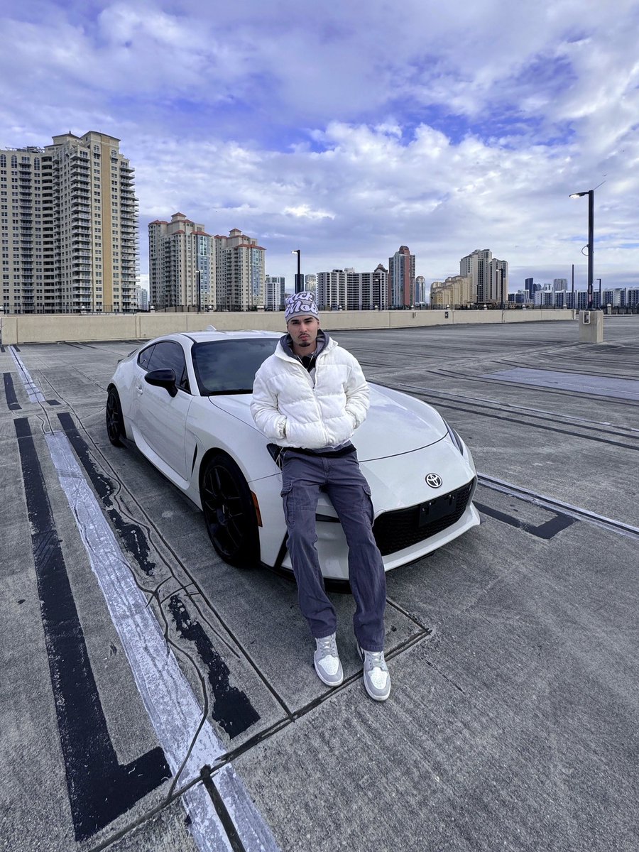 prityboyJ's tweet photo. 24 and driving one of my dreams cars, who would’ve believed me 10 years ago💫🌎 

#gr86 #outfit #outfitideas #outfitinspo https://t.co/Kr1c7DSJV2