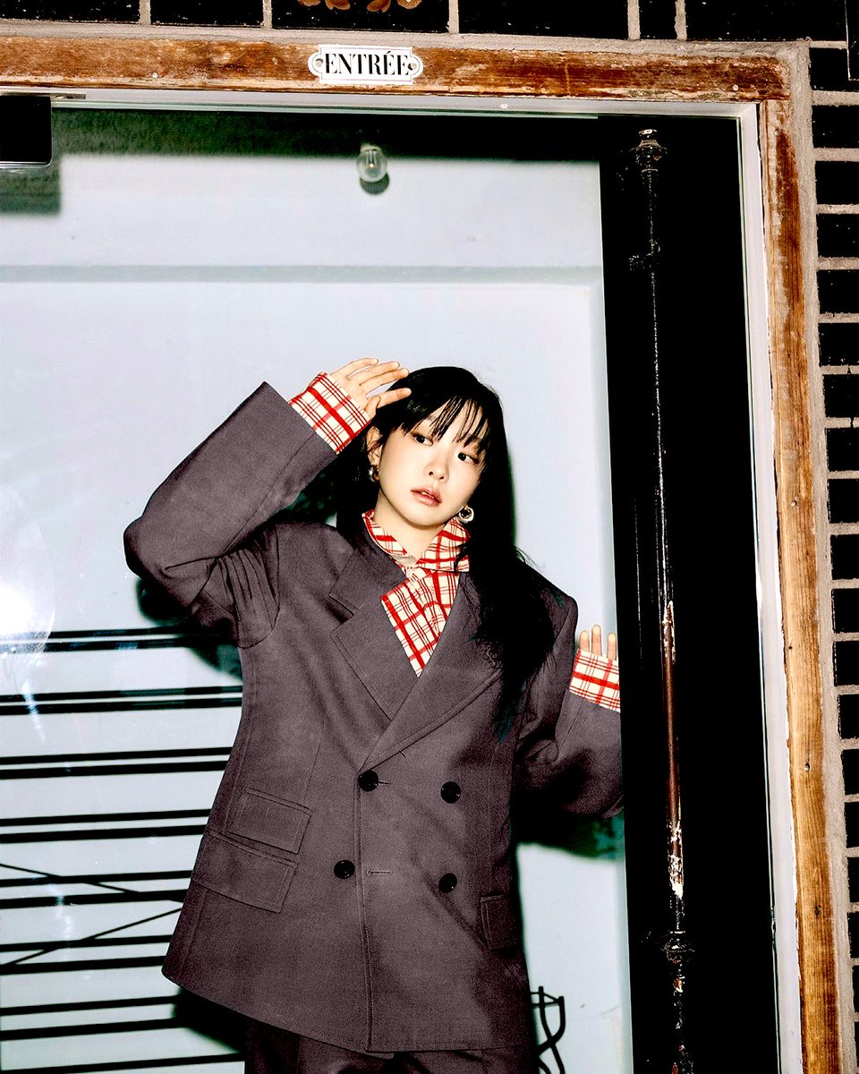 retro vibe 📻 #KimDaMi