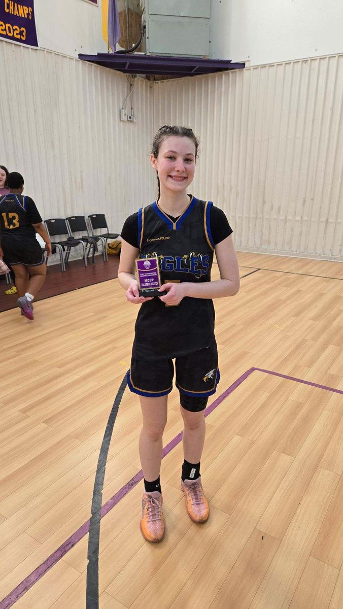 RawDadApk's tweet photo. Sophomore James Twins doing twin type things by being named MVP of the same tournament and leading their teams to tournament championships on both the Men’s &amp; Women’s brackets !!!!

Proud of all their hard work, growth, &amp; leadership…they also both recorded 3.6 GPA this semester. https://t.co/UIyqMy8vd3