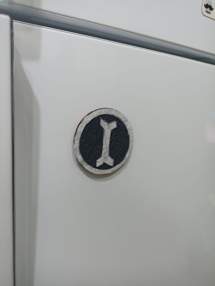 theanalys's tweet photo. @initia  I wanted to carry my love for the Initia 🌟 project with me everywhere and feel it at home. Here's my own design of an Initia keychain and fridge magnet! 💙✨ https://t.co/0OyY48T90D