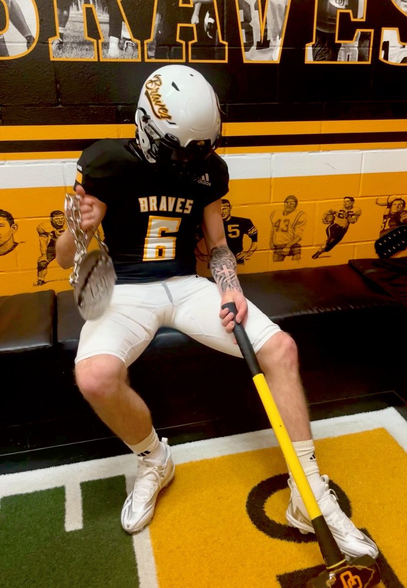 JamesDr16737821's tweet photo. Had a great time visiting Ottawa University thanks for the hospitality @CoachNickDavis @Coach_CAnderson @OttawaBravesFB https://t.co/rZiyG12dzM