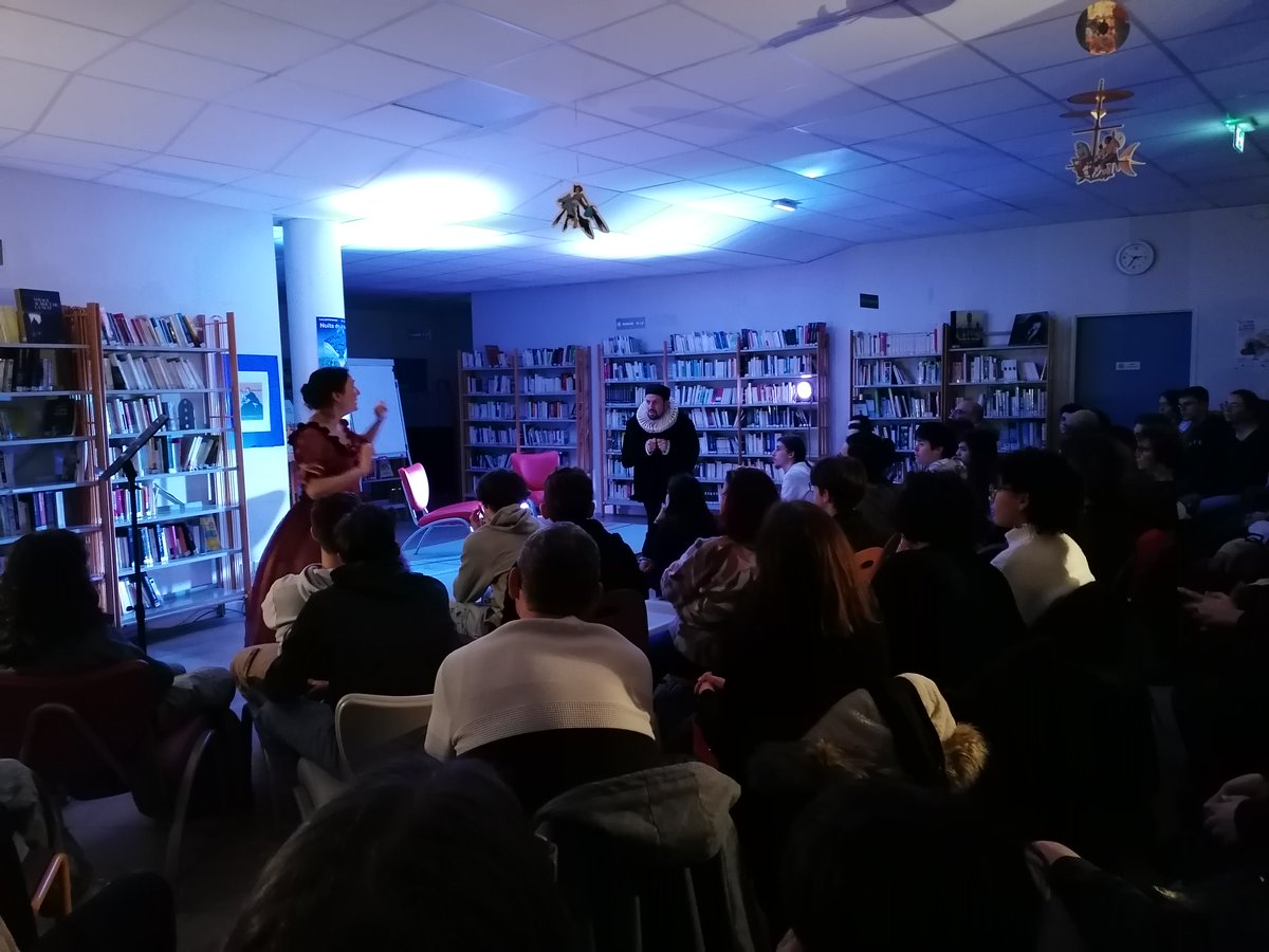 Lycée polyvalent Nelson Mandela Poitiers tweet media