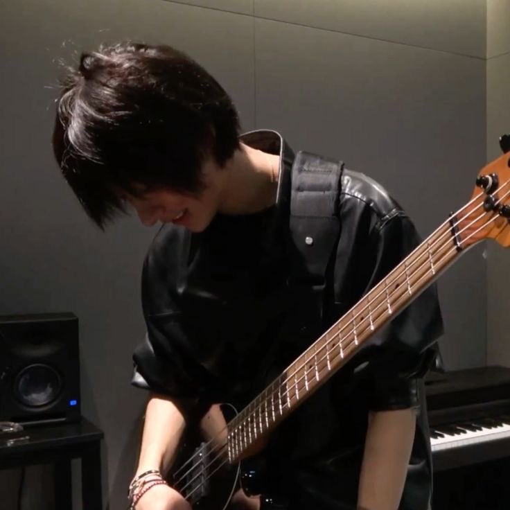 anton pics (@antonsfile) on Twitter photo 