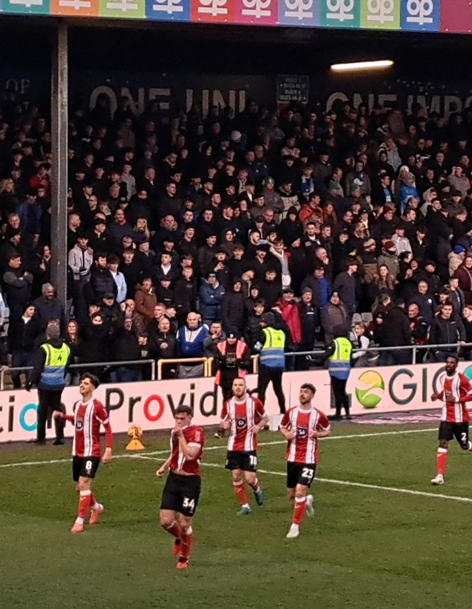 Freddie kissing the badge after his excellent penalty 👏 

#imps