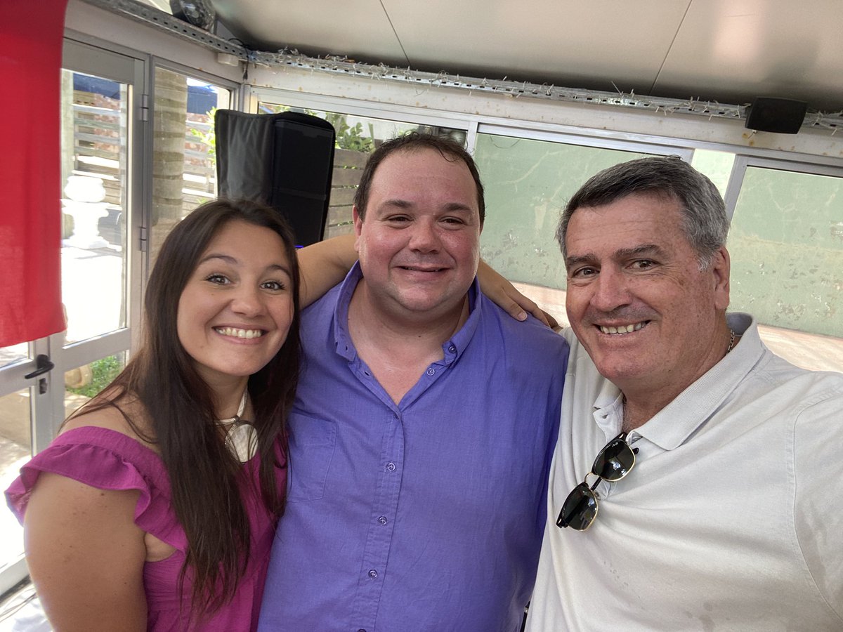 Más buenas noticias esta semana: <a href="/Wcervini/">Walter Cervini</a> será el candidato colorado por la Coalición Republicana a la Intendencia de Canelones; capacidad, compromiso, juventud y experiencia Vamos con Walter Cervini Intendente , Vamos Canelones!