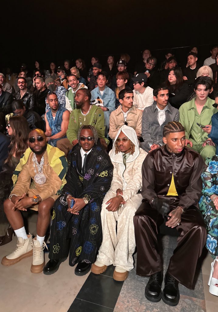 ckay_yo's tweet photo. merci @kenzo! 🧡✨ https://t.co/zoSgY85hW0