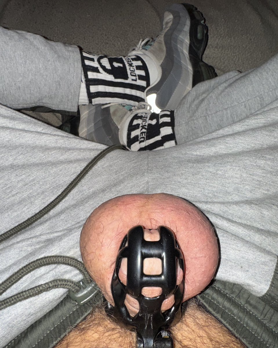 Gayswitch's tweet photo. Day 483/944🔒. #teamlocked #chastity #jailedjanuary.  Decimated dick, brimming balls. Add time to or remove time from my lock by using this link: https://t.co/fhhqxXmVm2 https://t.co/eu2gloM8m5
