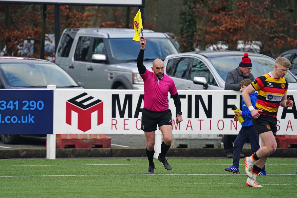 Mike_Inkley's tweet photo. Welcome to our Sunday Superstar session with the @RFU_Refs @RFU @Natleague_rugby officials. A little bit late as my local shop failed to get me my @TheRugbyPaper for the @RugbyHoppers v @Harrogaterugby coverage. Always up with play, the guys did a great job!! https://t.co/YqPYUQCtB1
