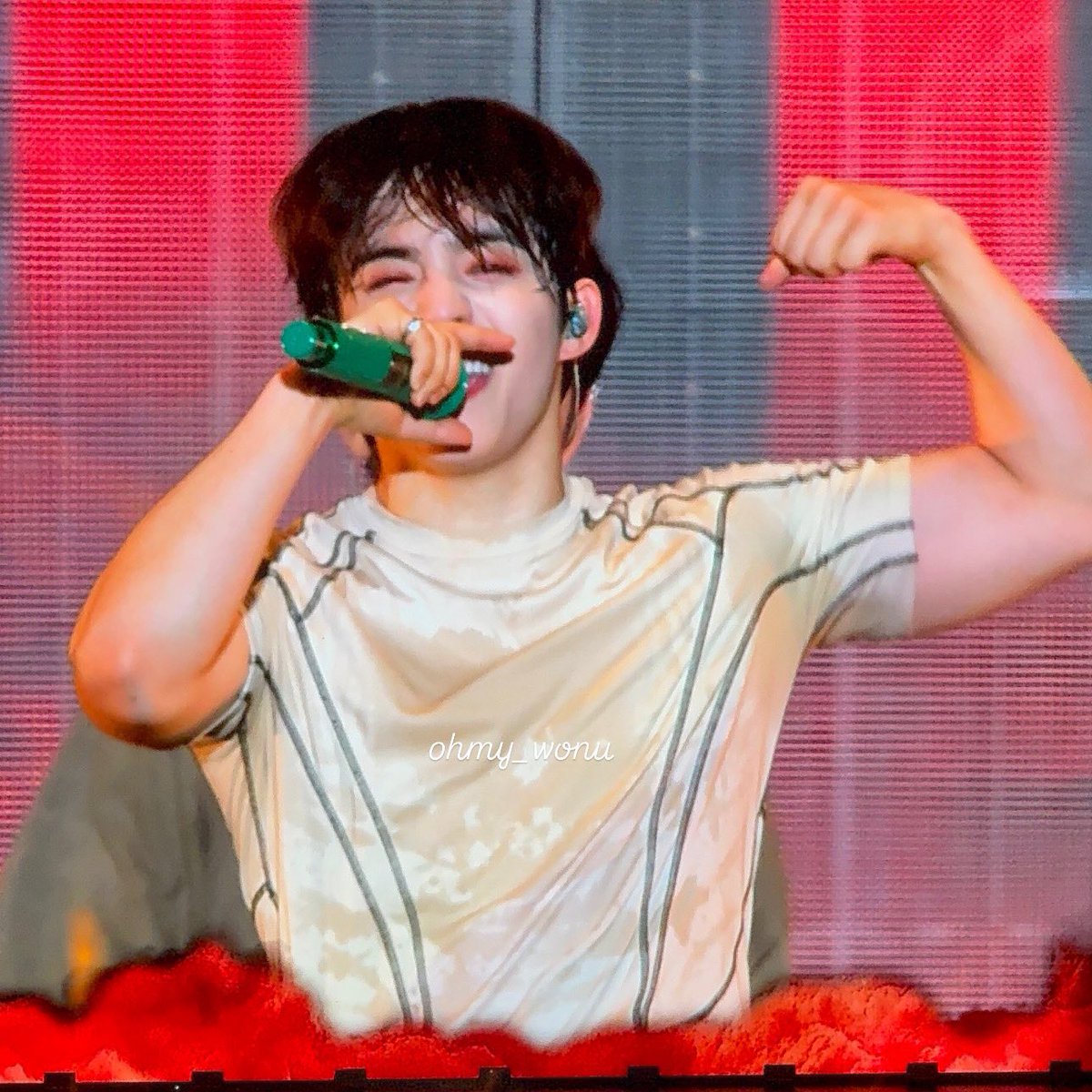 sounds_of_cheol's tweet photo. CHEOL ARMS = CHARMS https://t.co/mNKF9QlDlD