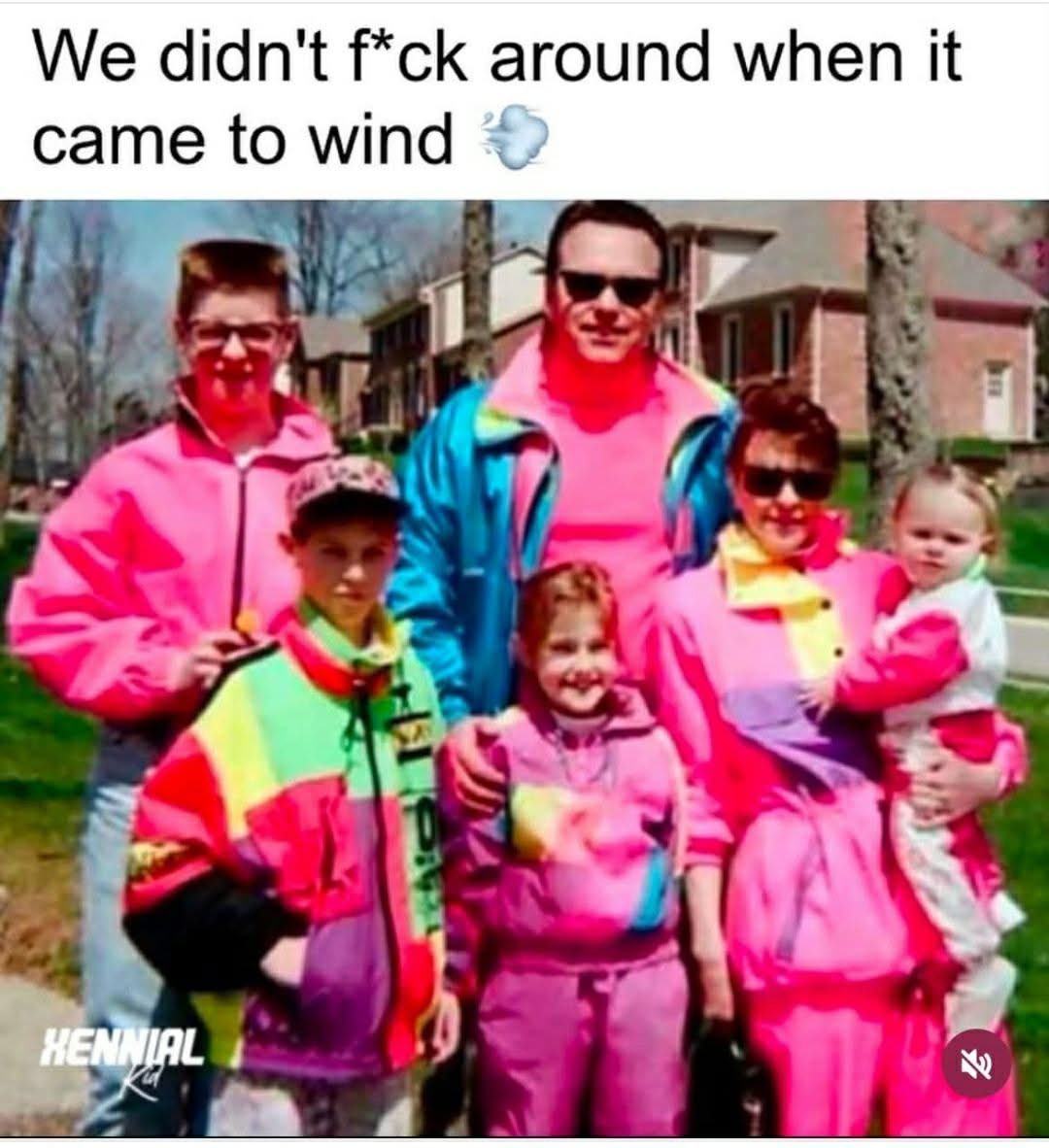 JackieMeek6's tweet image. 🤣🤣🤣🤣#ShellSuits 👇👇👇👇