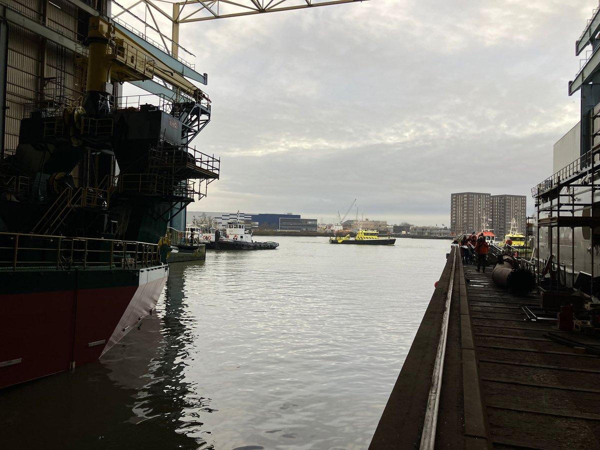 Verkeersleider Roos tweet media