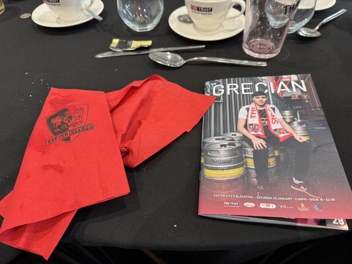 Hobnobbing today! UTC 🔴⚪️