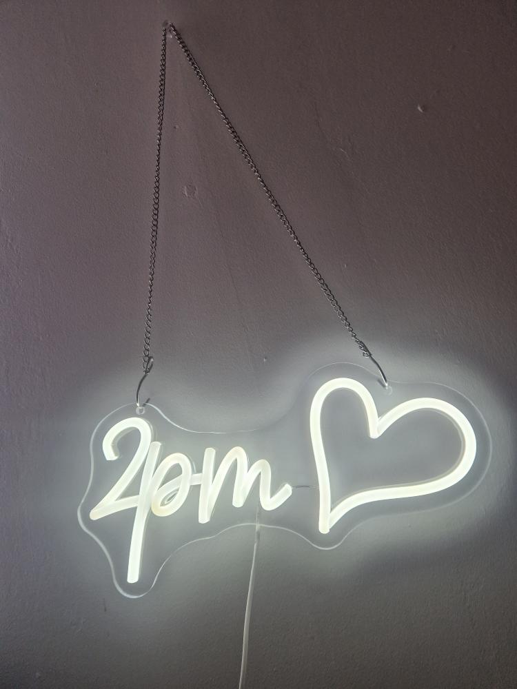 Jun_K_France's tweet photo. Custom reception of the day😍
I can't wait for the rest of the items to arrive home to put my 2PM collection. My rays of sunshine deserve a big place in my home just as they have a huge place in my heart🤎
#Hottest #2PM #forever2PM https://t.co/f99wHTBGdi