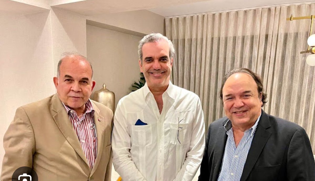 A nuestro amigo Pte <a href="/luisabinader/">Luis Abinader</a> , hoy víspera del Día de Duarte : Tome la línea de Trump en en materia migratoria. El pueblo añora eso Pte . Y si ud  lo hace tendrá apoyo total del pueblo. Tenemos una coyuntura histórica geopolítica nos permite frenar y revertir invasión