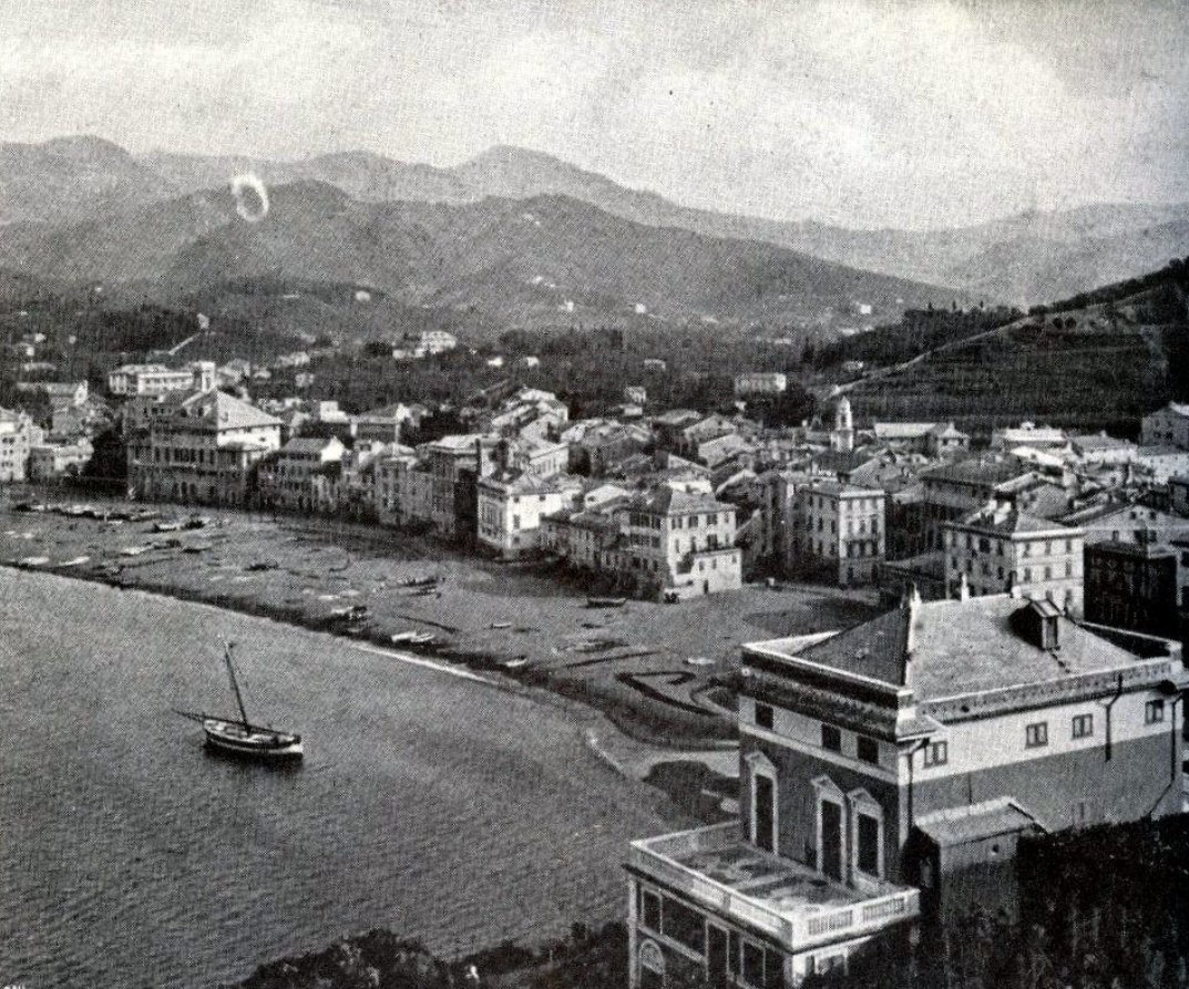 OpenSky_News's tweet photo. @mamboitaliano__ Sestri Levante 1900's https://t.co/lVbPub74YR