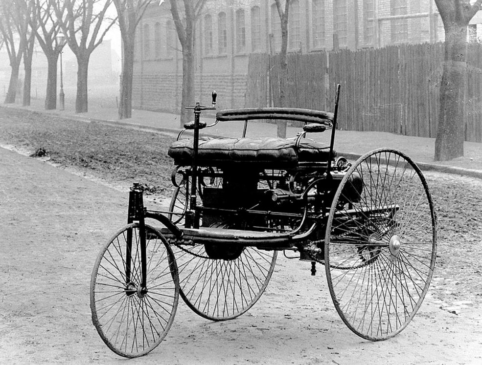 OpenSky_News's tweet photo. @elonmusk Benz Patent-Motorwagen ("patent motorcar"), built in 1885 by the German engineer Karl Benz https://t.co/RiZIfBm7vA