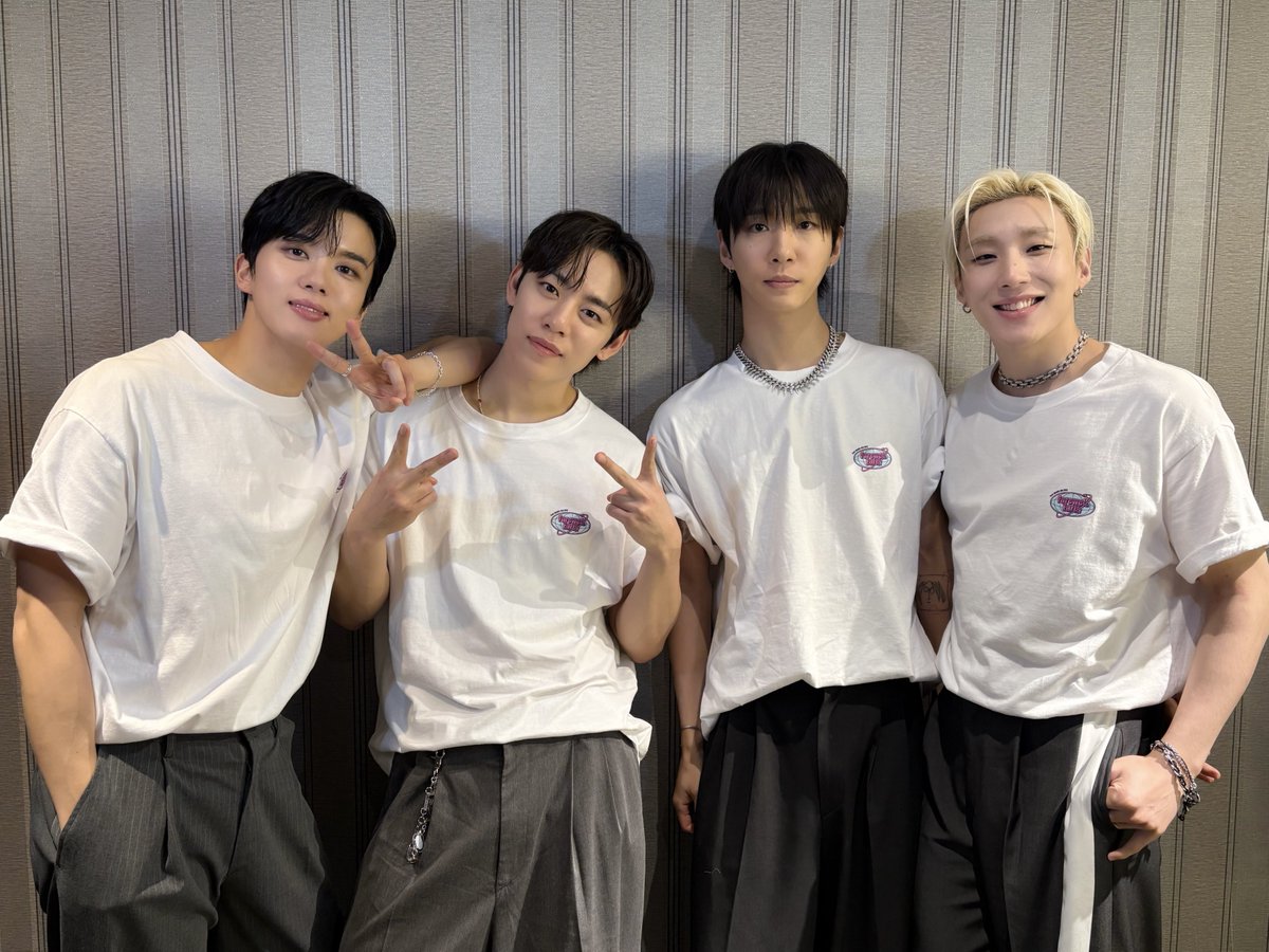 [📸]
2025.01.25
2024 ENCORE CONCERT
[Farewell, Earth] IN TAIPEI

마토키로 가득찼던 우리의 시간💚
고마워요 대만 B.A.B.Y❣️

#BANG_JUNG_YOO_MOON
#방용국 #정대현 #유영재 #문종업
#Farewell_Earth #Concert
