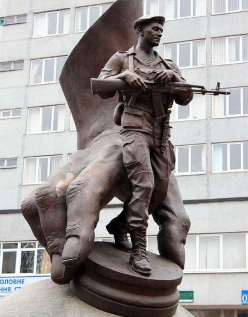 atisification's tweet image. Солдат пішак в політика