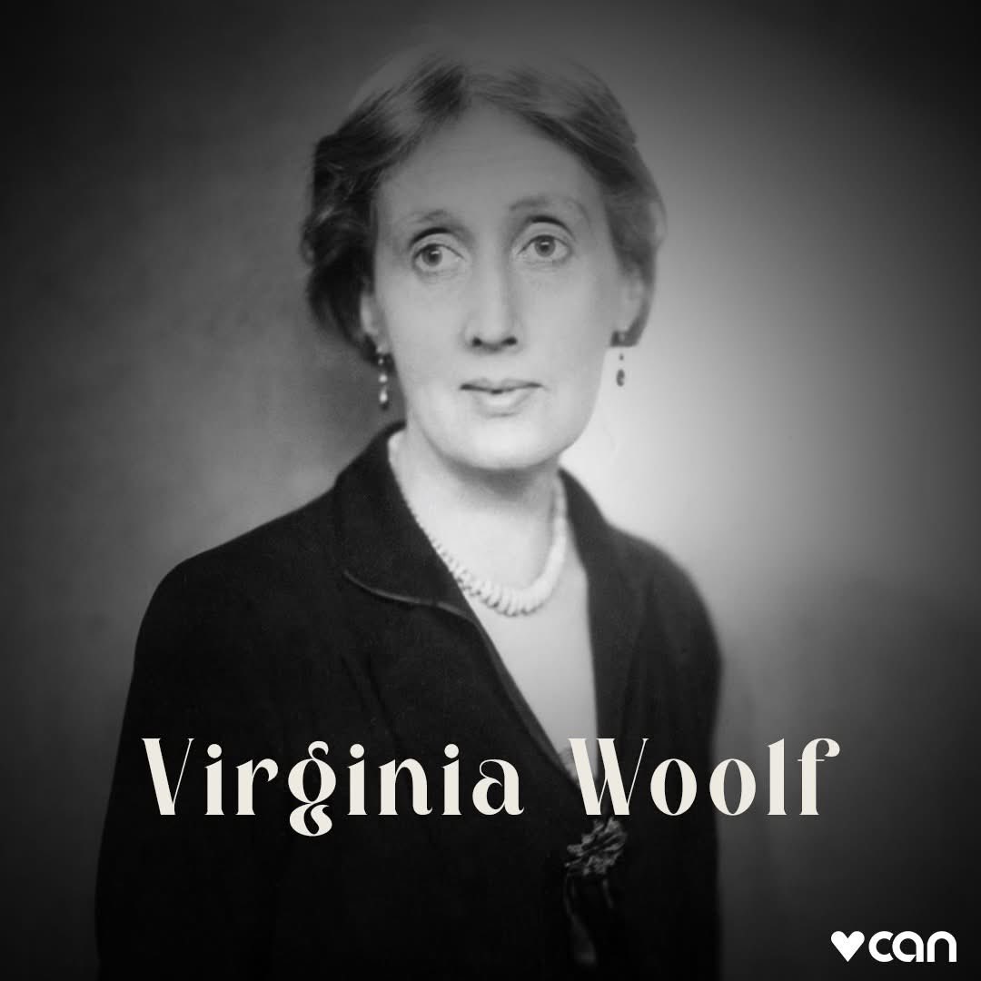 canyayinlari's tweet photo. Virginia Woolf, 25 Ocak 1882’de Londra’da, şehrin edebiyat ve yayıncılık dünyasına kökten bağlı bir ailede doğdu. Yazıyla ilişkisi küçük yaşlarda başlayan Woolf, ilk romanı “Dışa Yolculuk”u 1915’te yayımladı. “Mrs. Dalloway” ve “Deniz Feneri” gibi modern edebiyatın en güçlü romanlarından birkaçını ustalaştığı “bilinç akışı” tekniğiyle kaleme aldı. Cambridge Üniversitesi’nde verdiği bir dizi konuşmadan yola çıkarak yazdığı “Kendine Ait Bir Oda”, cinsiyet eşitliği ve medeni haklar konusundaki en önemli yapıtlardan biri oldu.
Virginia Woolf’un doğum gününde eserlerine https://t.co/kVK5tw8g4X’dan göz atabilirsiniz.
