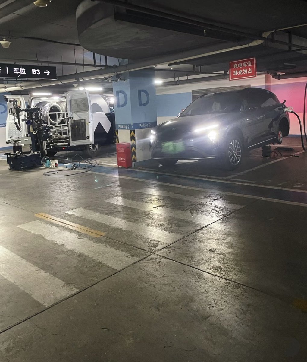 DriveGreen80167's tweet photo. Not many automakers can match the level of service NIO offers—24/7 on-call assistance. For female drivers, it truly means peace of mind and a hassle-free experience!
#ExceptionalService #CarRepairs $NIO #NIOCars #NIO @NIOSwitzerland @NIOSanFrancisco https://t.co/tTmGS26pMO