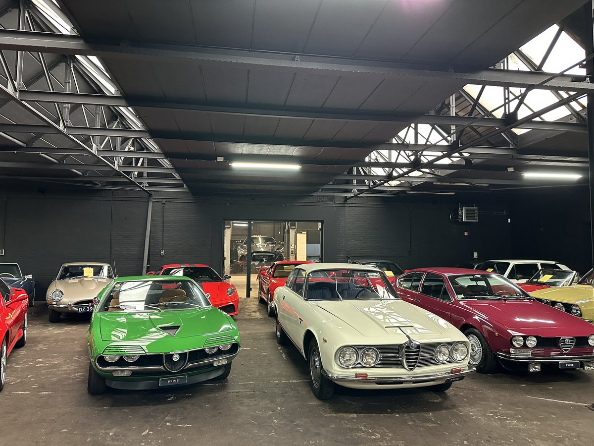 AutoKoopbegelei's tweet photo. Wie van de drie?
#droomauto https://t.co/C551sJCkYd