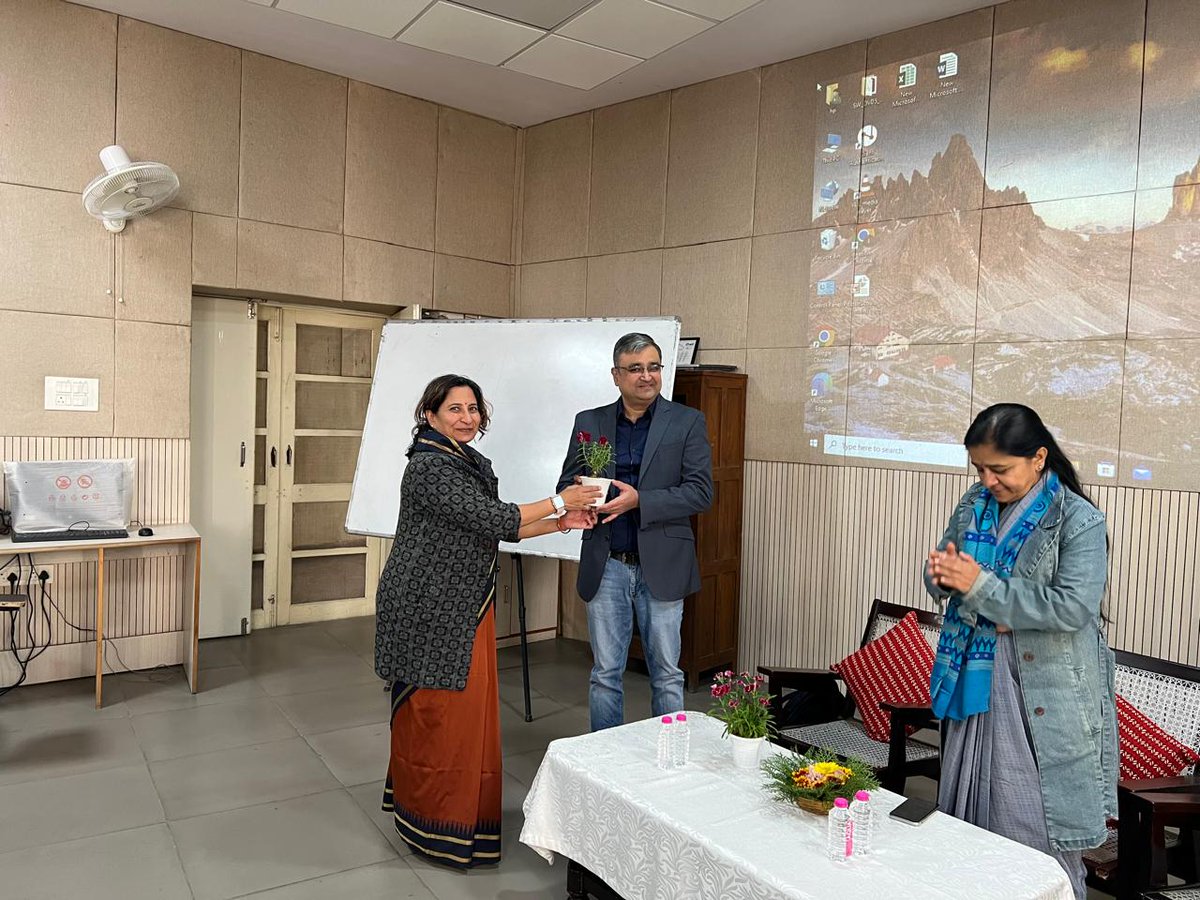 StudybaseMedia's tweet photo. We are excited to share that our founder, Mr. Anuj Ahuja, was invited as a speaker by the Teaching Learning Centre of Kanoria PG Mahila Mahavidyalaya, Jaipur during their One Week Workshop on Application of ICT Tools in Research on 24th January 2025.
@UniversityofRa1 https://t.co/FvhOTcRX37