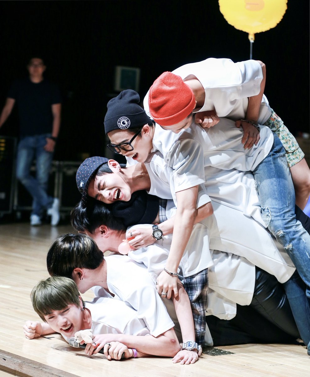 hourly oldies bts tweet media