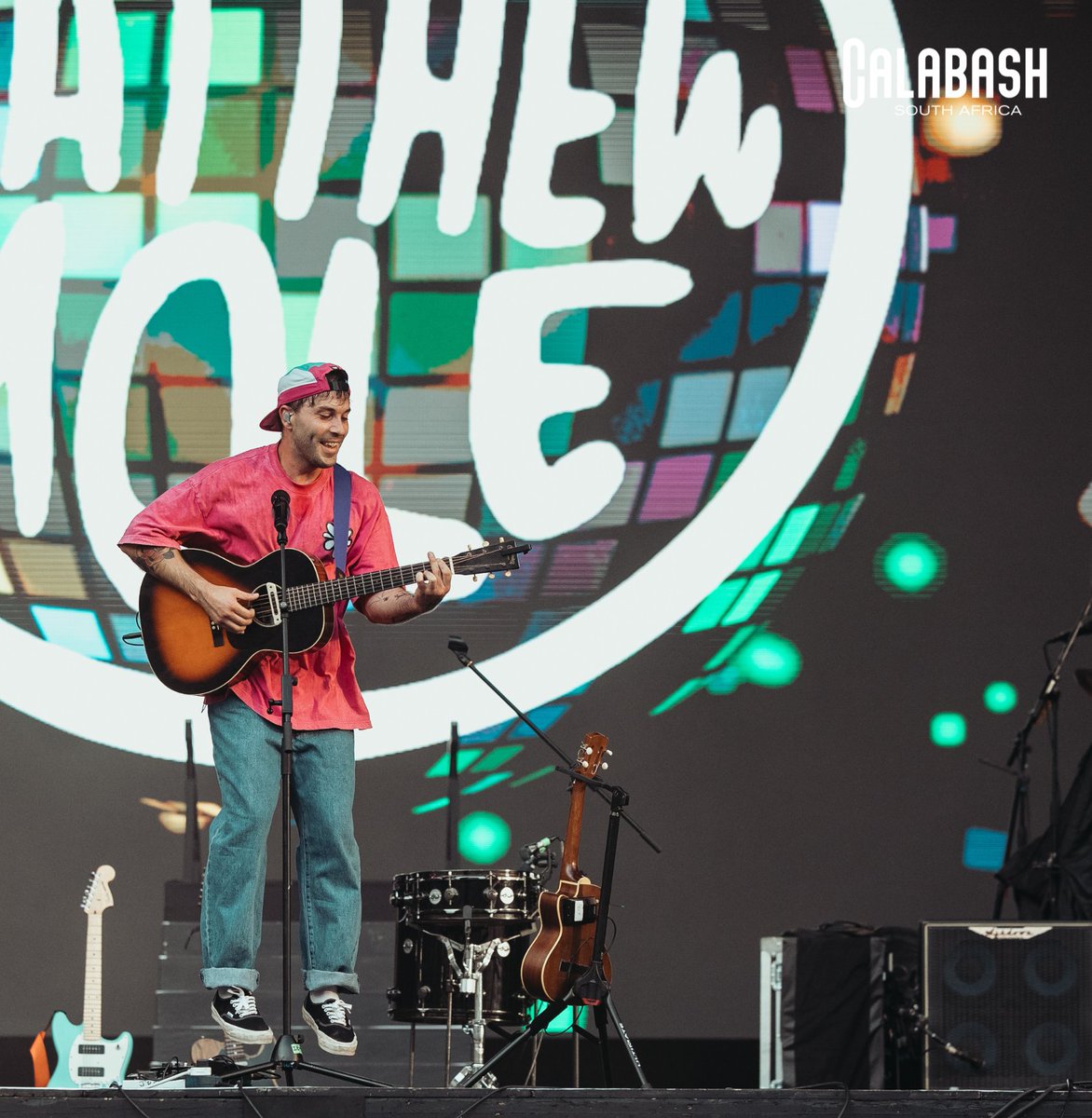 Calabash South Africa (@calabashsa_fest) on Twitter photo 👀 #canyousee - that's <a href="/MatthewJMole/">matthew mole</a> in-the-air at #calabashsa2025 😅
Matthew's performance was pure joy from start to finish. From their infectious energy to the connection this duo shared with the fans - they blur the lines between imagination and reality.
With four 👀 #canyousee - that's <a href="/MatthewJMole/">matthew mole</a> in-the-air at #calabashsa2025 😅
Matthew's performance was pure joy from start to finish. From their infectious energy to the connection this duo shared with the fans - they blur the lines between imagination and reality.
With four