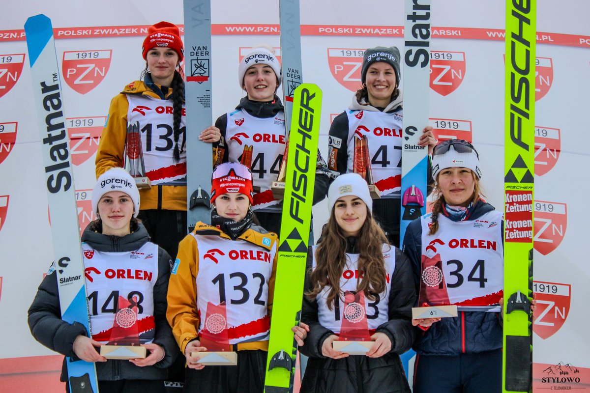 szt_redakcja's tweet photo. Alpen Cup w #Szczyrk 🇵🇱 (25.01.2025)
🥇 Tina #Erzar 🇸🇮
🥈 Kim Amy #Duschek 🇩🇪
🥉 Lucija #Jurgec 🇸🇮
4. Tinkara #Komar 🇸🇮
5. Anna-Fay #Scharfenberg 🇩🇪
6. Anja #Imhof 🇨🇭
6. Sara #Pokorny 🇦🇹
📸: Martyna Okrzesik (@mokrzesikk)
#skijumping #skijumpingfamily https://t.co/JxLO42Dx4E