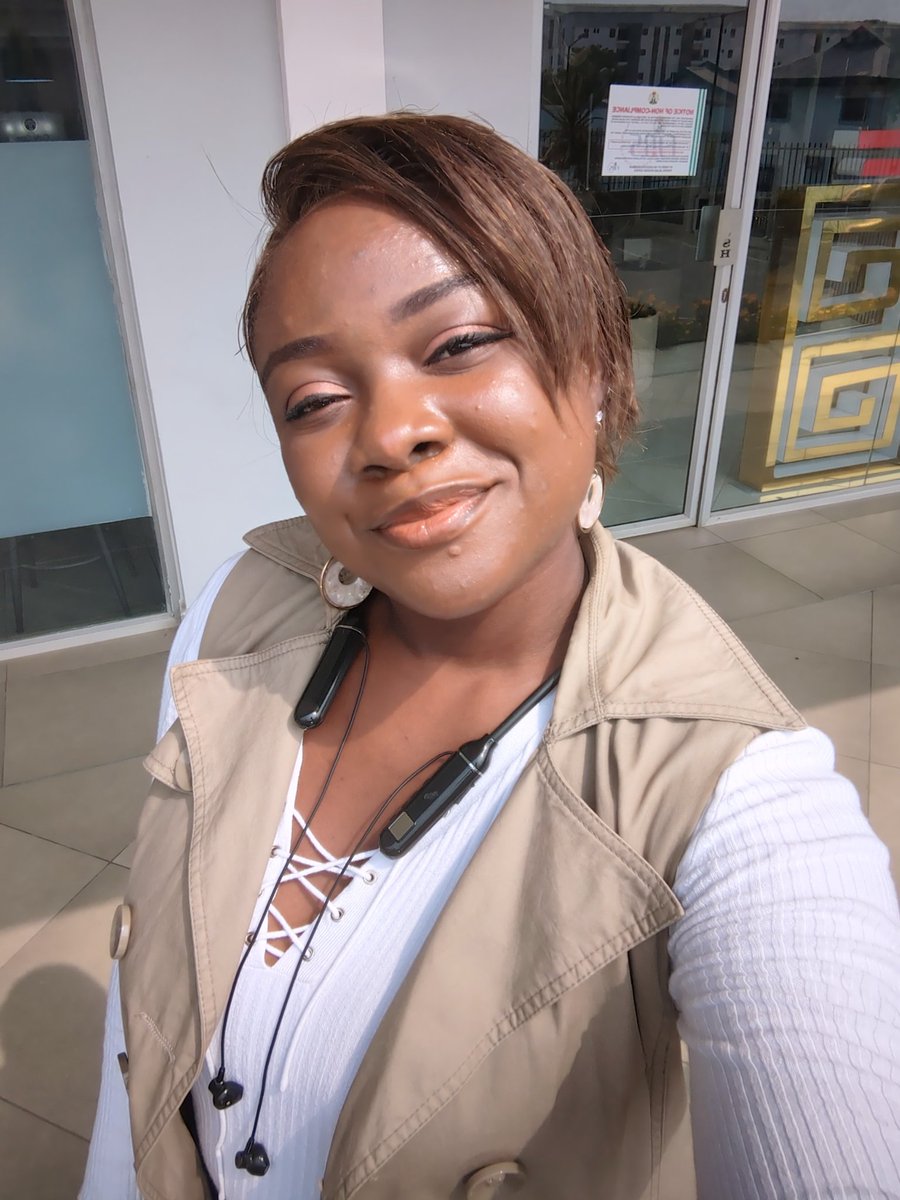 OnukoguFavour's tweet image. Live at @lanca_io&apos;s real live event here in Ikeja, Lagos.

So many insightful conversations about the power of community, putting yourself out there and locking in in web3. 
#lanca #irlweb3