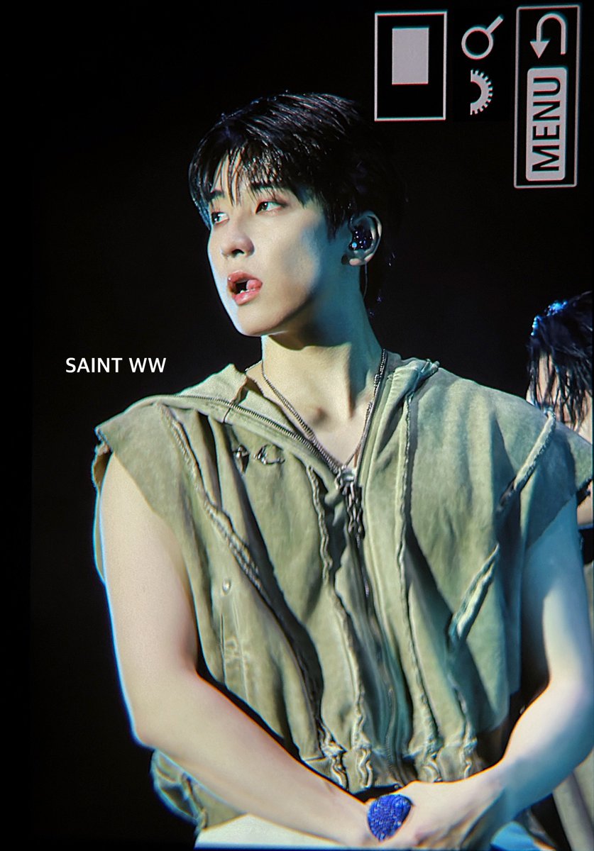 saint_ww's tweet photo. 250125 SVT RIGHT HERE IN SINGAPORE ##세븐틴 #SEVENTEEN #원우 #WONWOO #냥 #세븐틴에서_제일가는_멋쟁이 @pledis_17
새로 바뀐 옷도 좋앙 https://t.co/TWMxY8zRt6