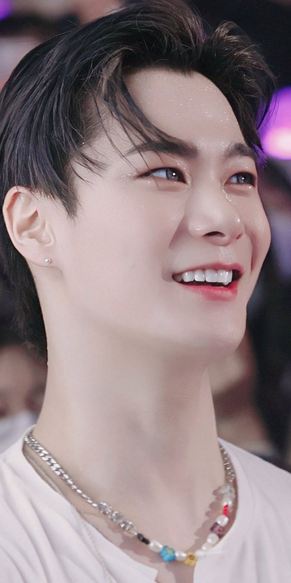 빈아, 고마워 덕분에 
빈아, 너는 사랑이야 

#누구보다_빛나는달_빈아_생일축하해