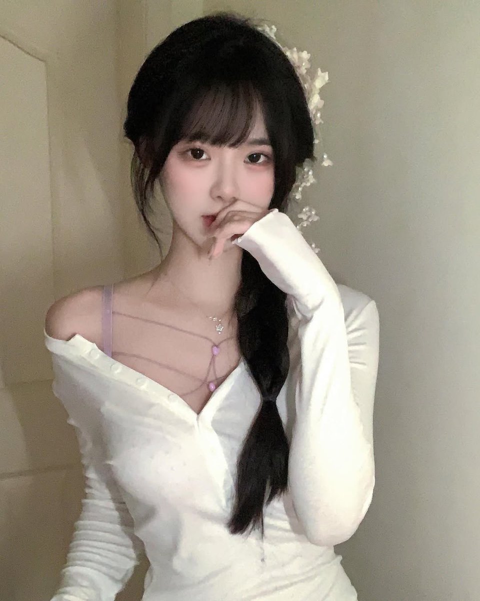 yuna tweet media