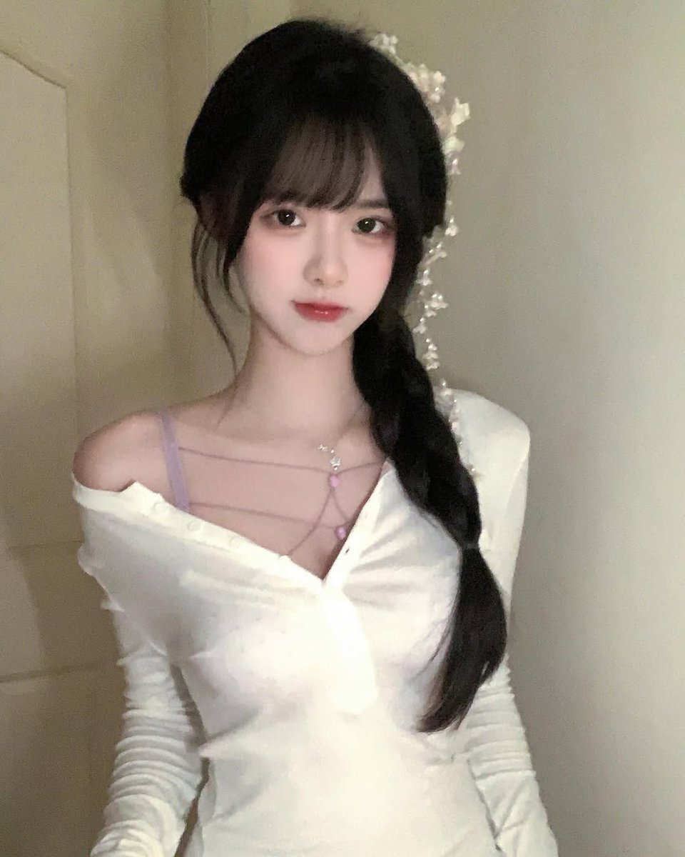 yuna tweet media