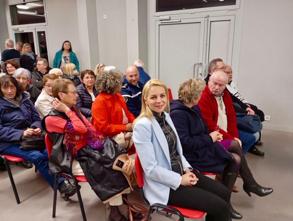 ✨Hier soir, je tenais à participer aux vœux de la municipalité de Val-de-Virvée.

Ce fut l’occasion de remercier les habitants pour leur confiance croissante 🚀
2017 : 2️⃣1️⃣ 
2022: 3️⃣4️⃣
2024: 4️⃣8️⃣
*résultats en % du 1er tour aux élections législatives.