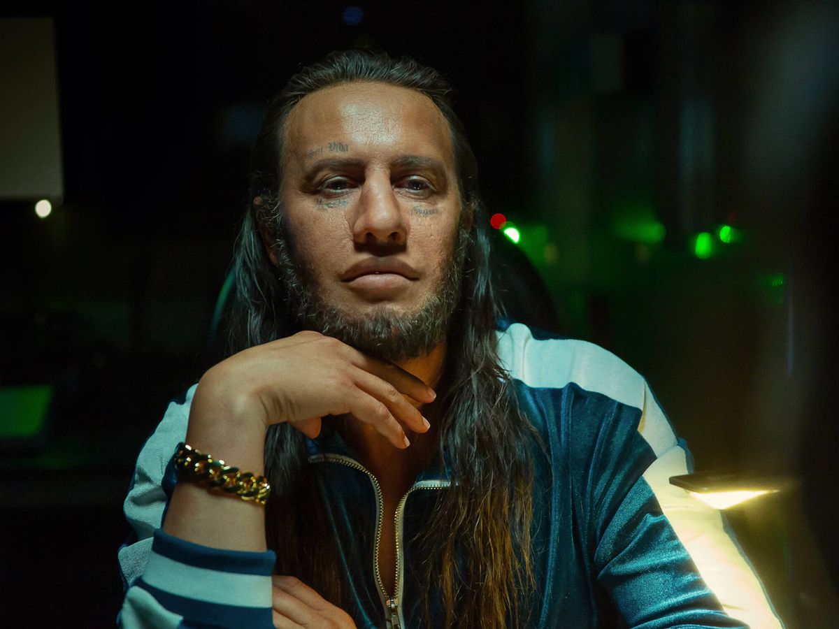 Ahora que se ha generado tanto odio con #EmiliaPerez, yo reivindico que fue la mejor película estrenada el año pasado y <a href="/karsiagascon/">lotus</a> hace un trabajo espectacular. Me pareció una película maravillosa y sus 13 nominaciones a los #Oscars2025 son de justicia. Ojalá gane.