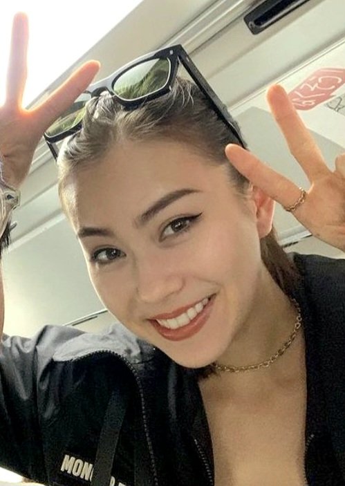 lauren tsai daily (@laurentsaidaily) on Twitter photo 