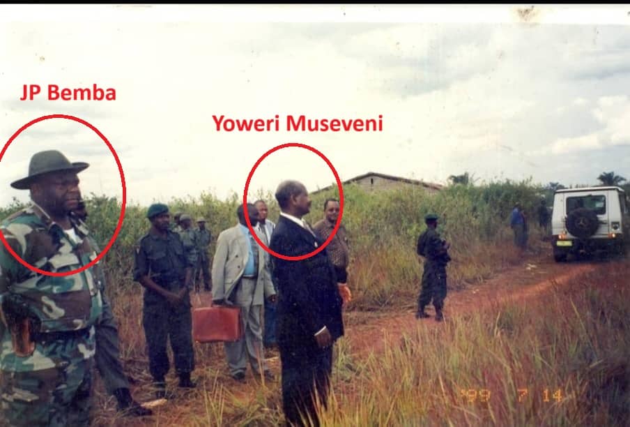 NickJrVusindi's tweet photo. Tout comme #Nangaa, #JeanPierreBemba a également, à un moment de l'Histoire, pris les armes contre la République, principalement par frustration de voir les mobutistes perdre le pouvoir.
Il reste important de rappeler cela aux plus jeunes.
 l'Histoire est têtue. https://t.co/y05k3qxKA5