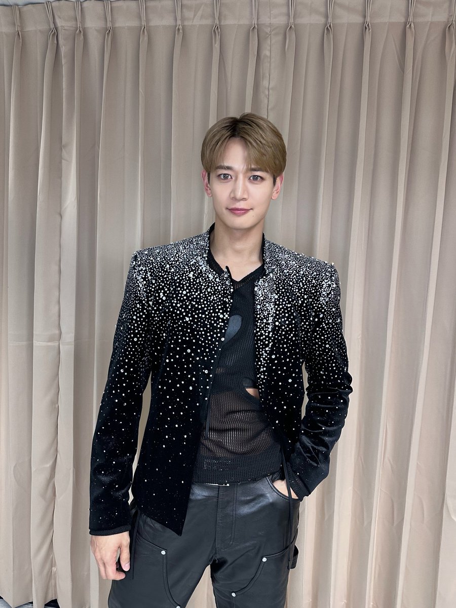 SHINee's tweet photo. 我每時每刻都得到了很多的愛🩵謝謝大家💎下次見💙

2025 MINHO CONCERT <MEAN : of my first> 
💎KAOHSIUNG🩵

#MINHO #민호 
#SHINee #샤이니 
#2025MINHOCONCERT #MEANOFMYFIRST_KAOHSIUNG
#민오브마이퍼스트_가오슝 #민호마이퍼스트 https://t.co/SzXi54XHT6