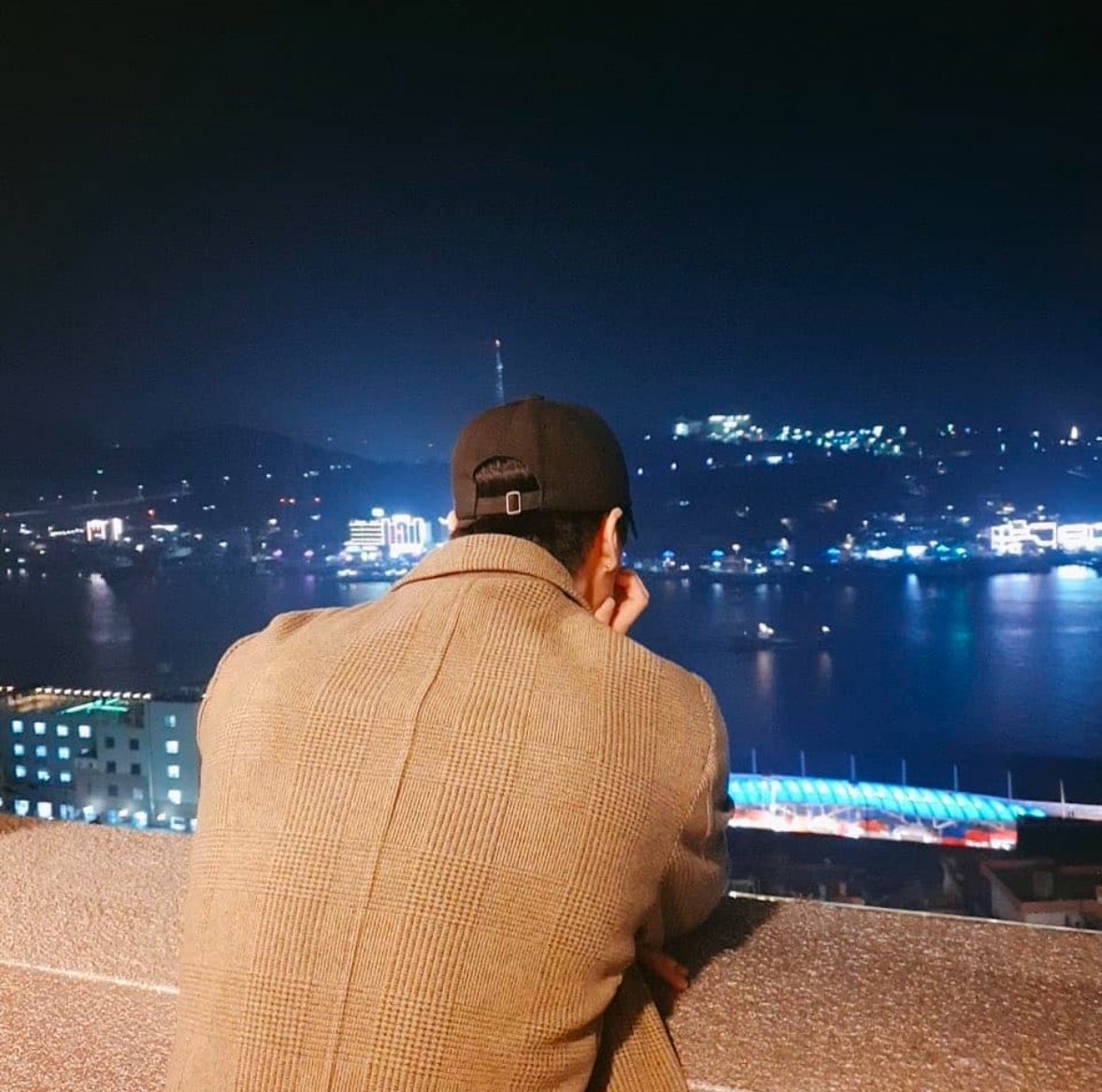 r0ham0_340's tweet photo. 매일 보고싶고 항상 사랑해💜

#누구보다_빛나는달_빈아_생일축하해 https://t.co/g2kwX06MGi