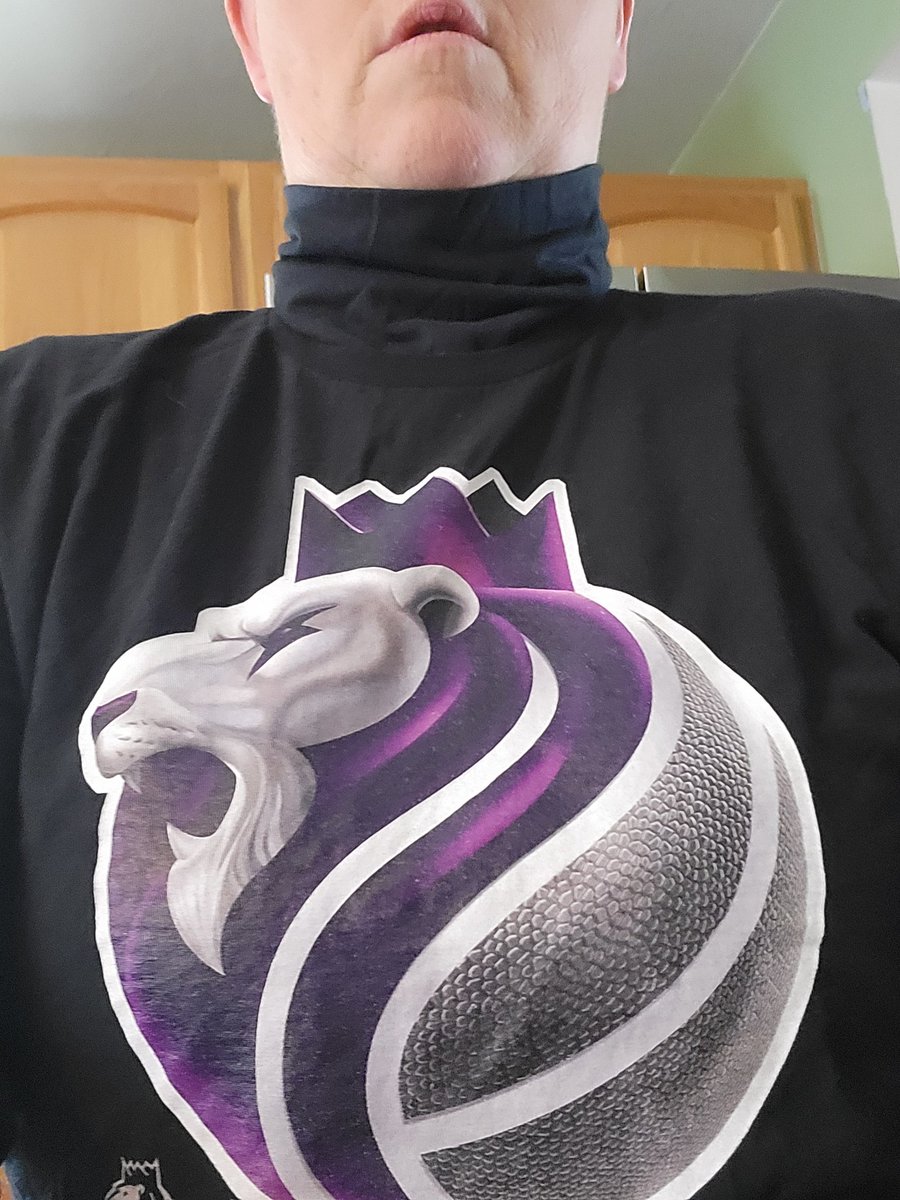 Kromano12Romano's tweet photo. @kingcarter2225 Channeling the King today https://t.co/4TpmIRogJO