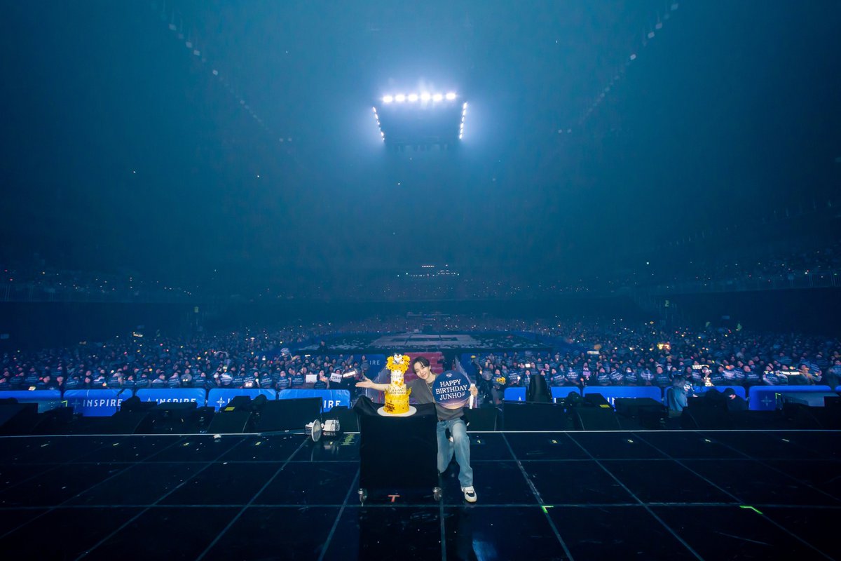 2025 이준호 FAN-CON
<Midnight Sun> in INCHEON DAY 1

언제나 올해도 함께해 줘서 고마워 🎂

#이준호 #LEEJUNHO
#준호 #JUNHO
#MidnightSun
#MidnightSun_INCHEON
#2025_LEEJUNHO_FANCON